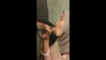 Jilbab Nakal Disuruh Mulut Demi Pelunasan Utang poster