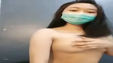 Live Show 28 Cewek Hot Colmek Brutal Sampe Memek Squirt Banjir Keras poster