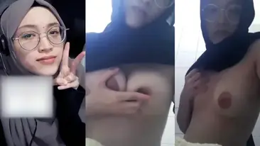 Ukhti Kacamata Cantik Pamer Susu Gede Mulus Banget poster